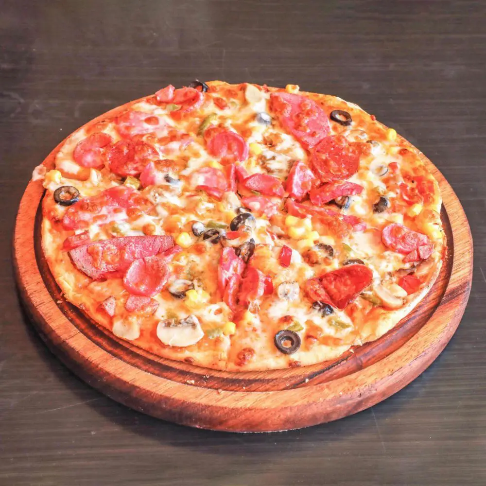 Piliç Fümeli Pizza